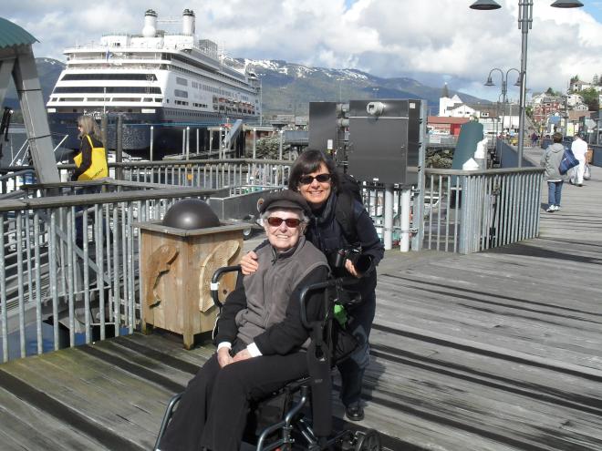 wendy_alston_and_her_mother.jpg wendy_alston_and_her_mother.jpg