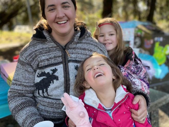 dr_jen_vassel_and_family.jpg dr_jen_vassel_and_family.jpg