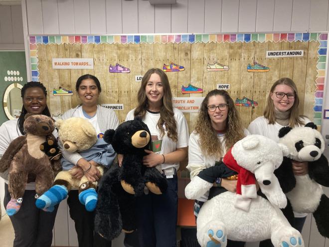 reading_bear_medical_student_participants.jpg reading_bear_medical_student_participants.jpg